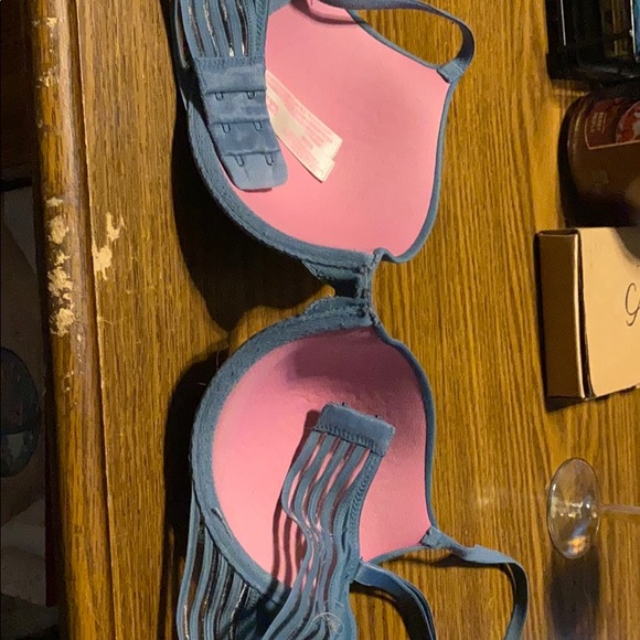 Pink Bra - Picture 2 of 3